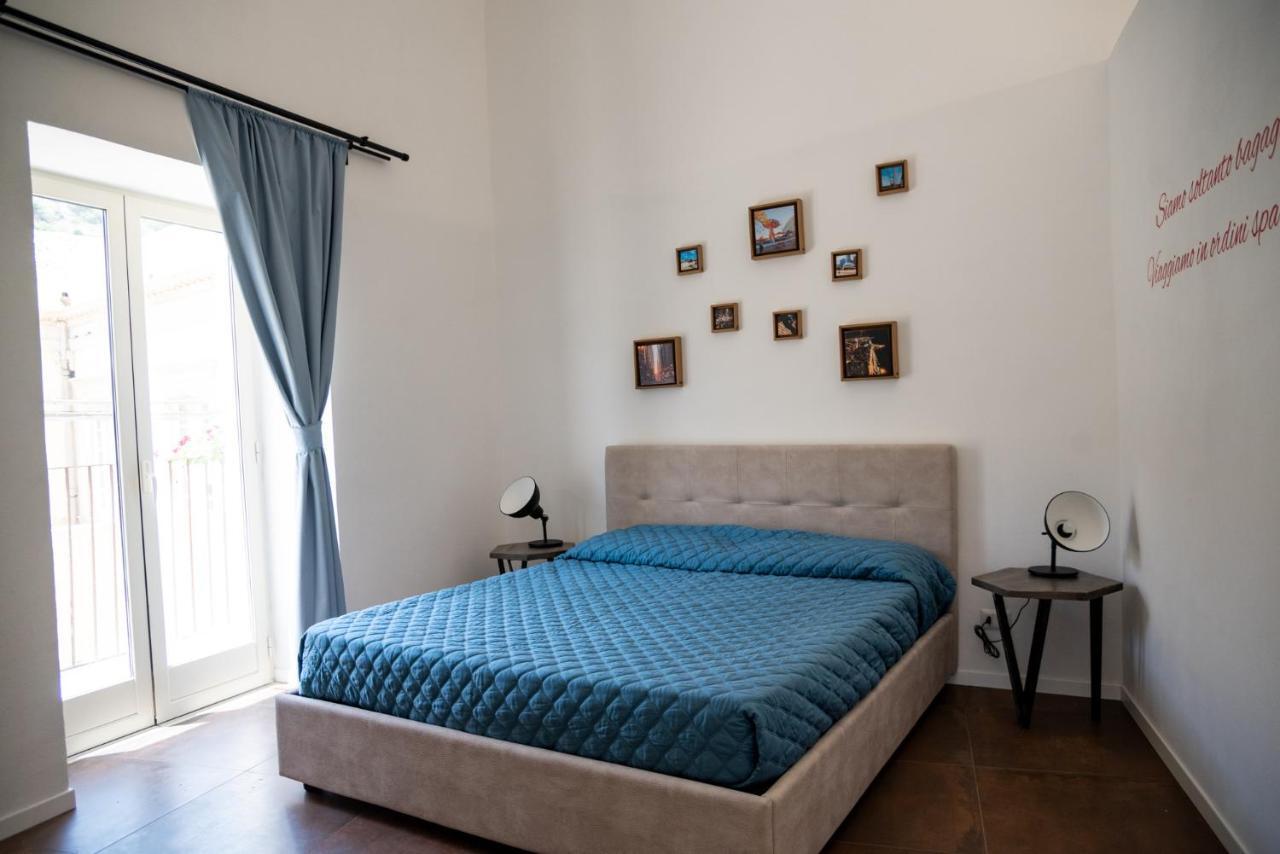 Отель A Casa Di Cassi Модика Экстерьер фото